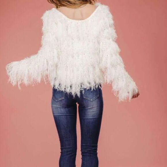 JELLA C. WHITE SHAG SWEATER - Picture 4 of 7